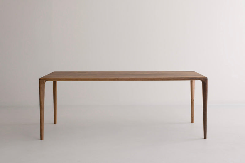 LÜNA | Dining Table