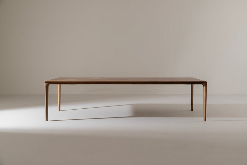LÜNA S Eettafel