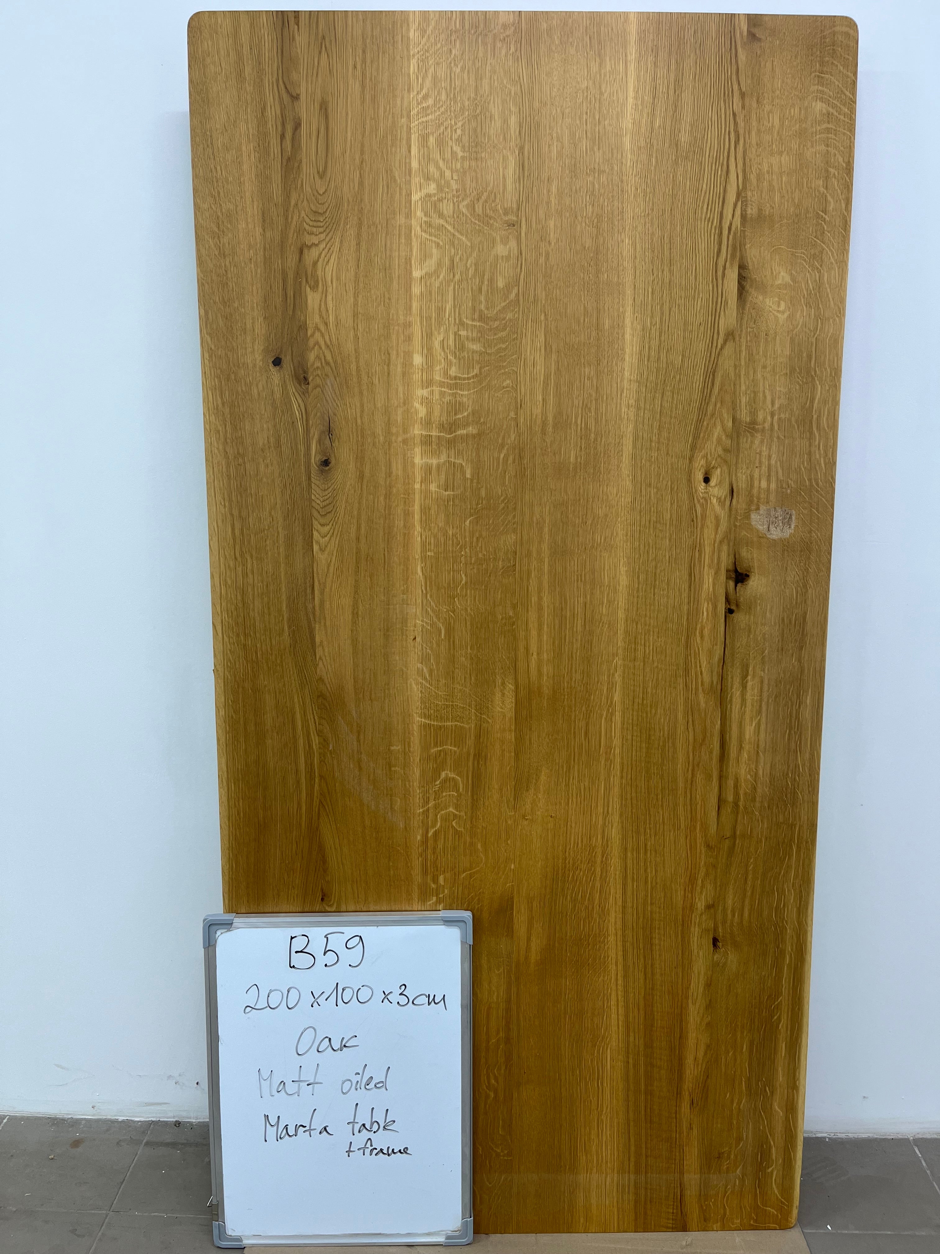 MARTA | Tisch aus Eiche | 200 x 100 x 3 cm | B59 Lagerbestand