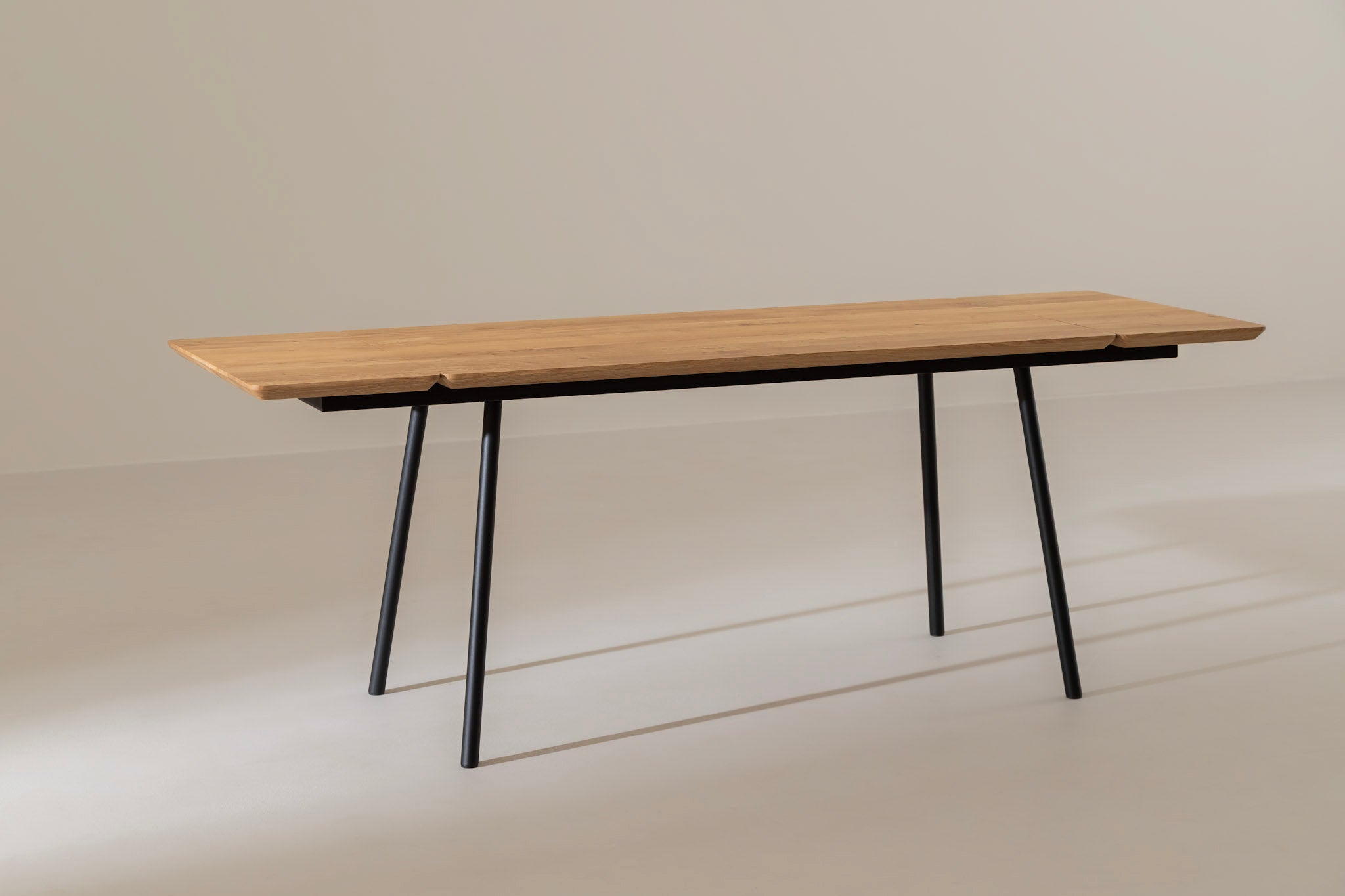 MARTA Uitschuifbare eettafel van eikenhout