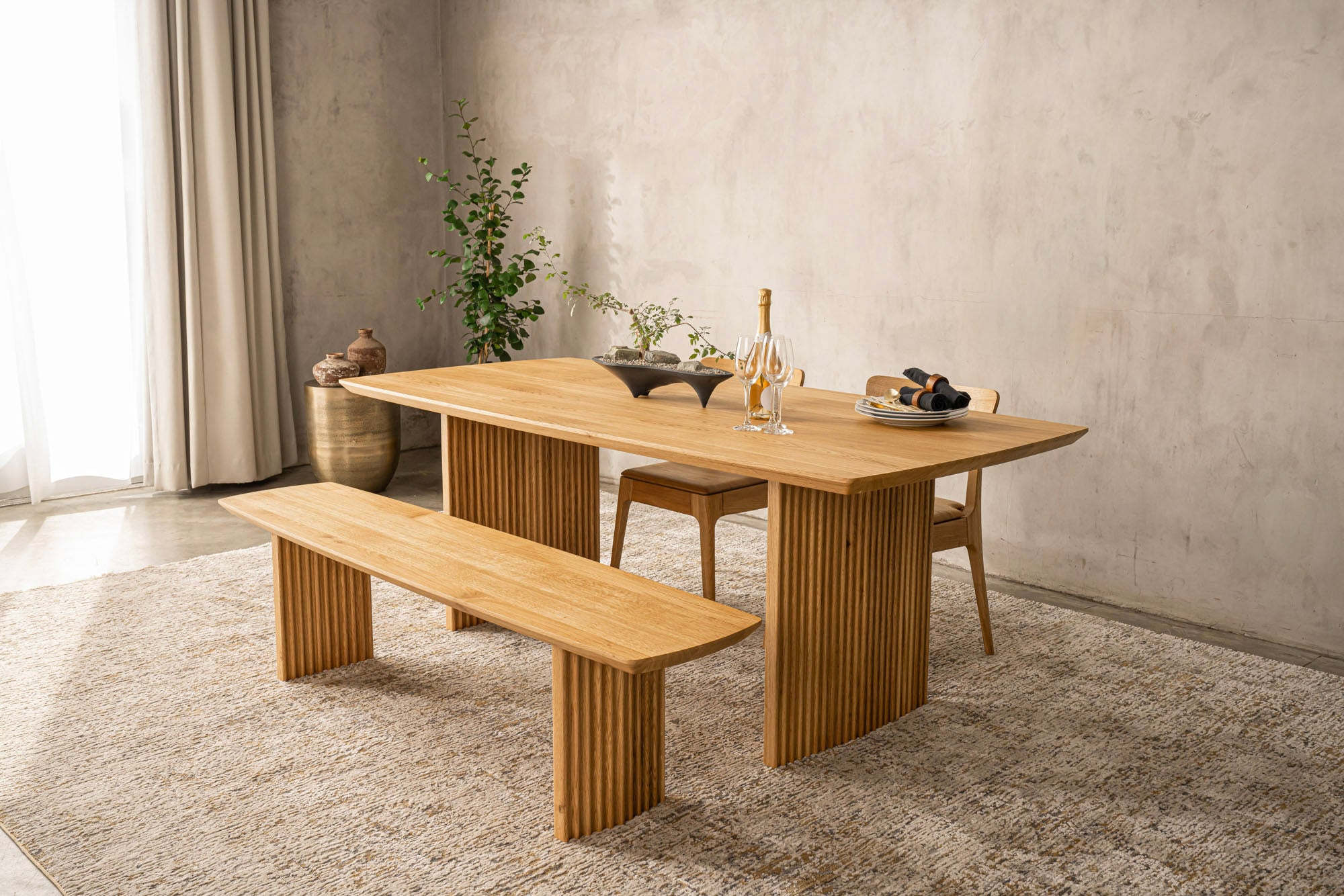 MIOKO | Oak Dining Table