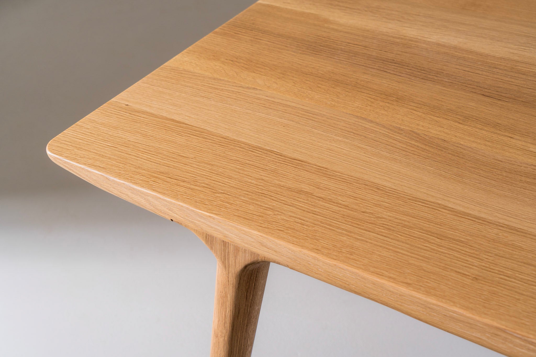 BRUNO Eettafel van eikenhout