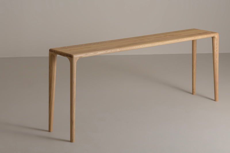LÜNA Console Table