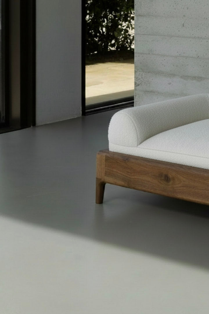 Coussin lavable et résistant à l’eau, doté de côtés surélevés pour soutenir les articulations et simplifier l’entretien quotidien