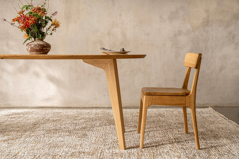 AMBER Oval | Dining Table