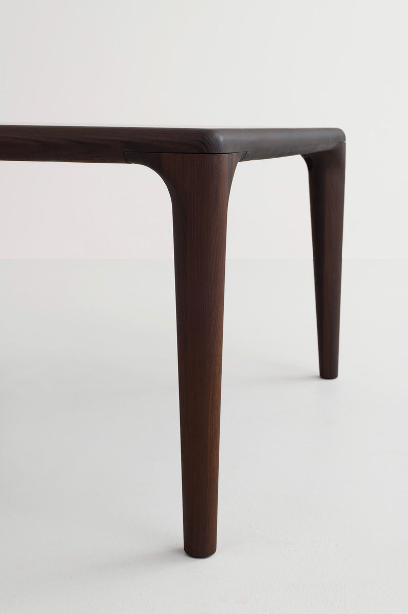 LÜNA Coffee Table