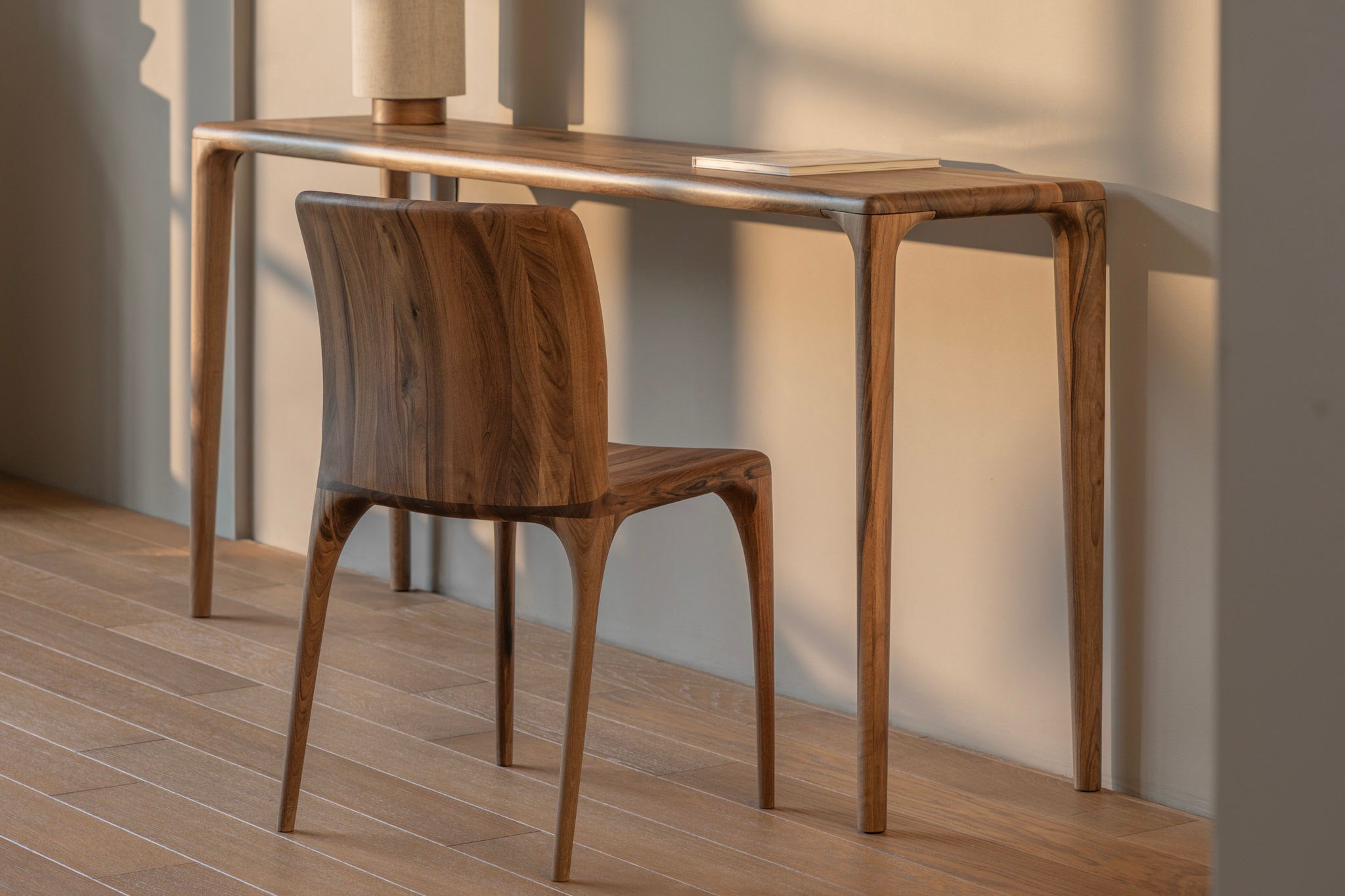 LÜNA | Table Console en Noyer