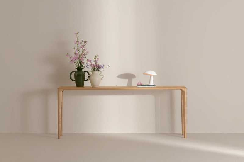 LÜNA Console Table