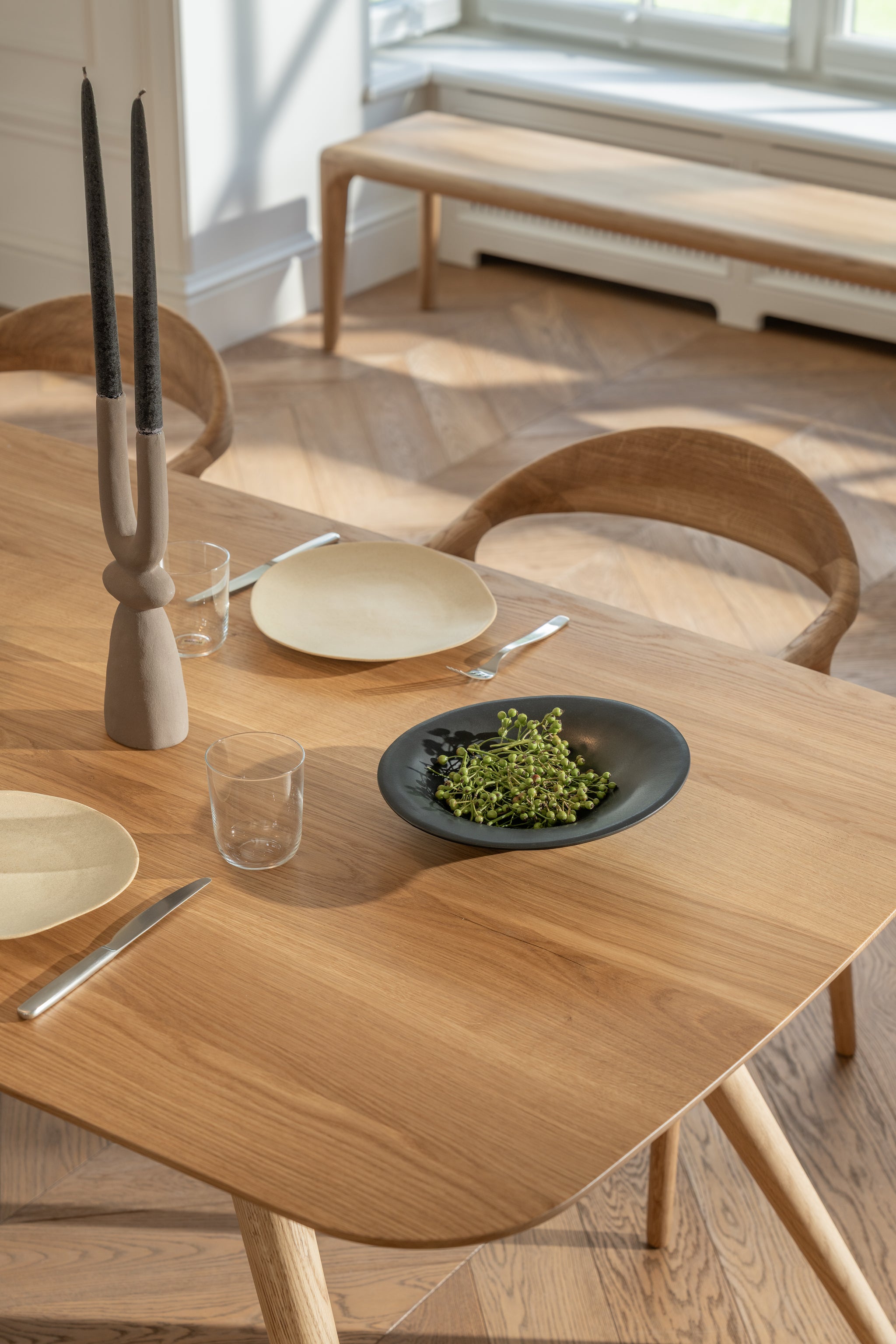 TAVI | Dining Table image 24
