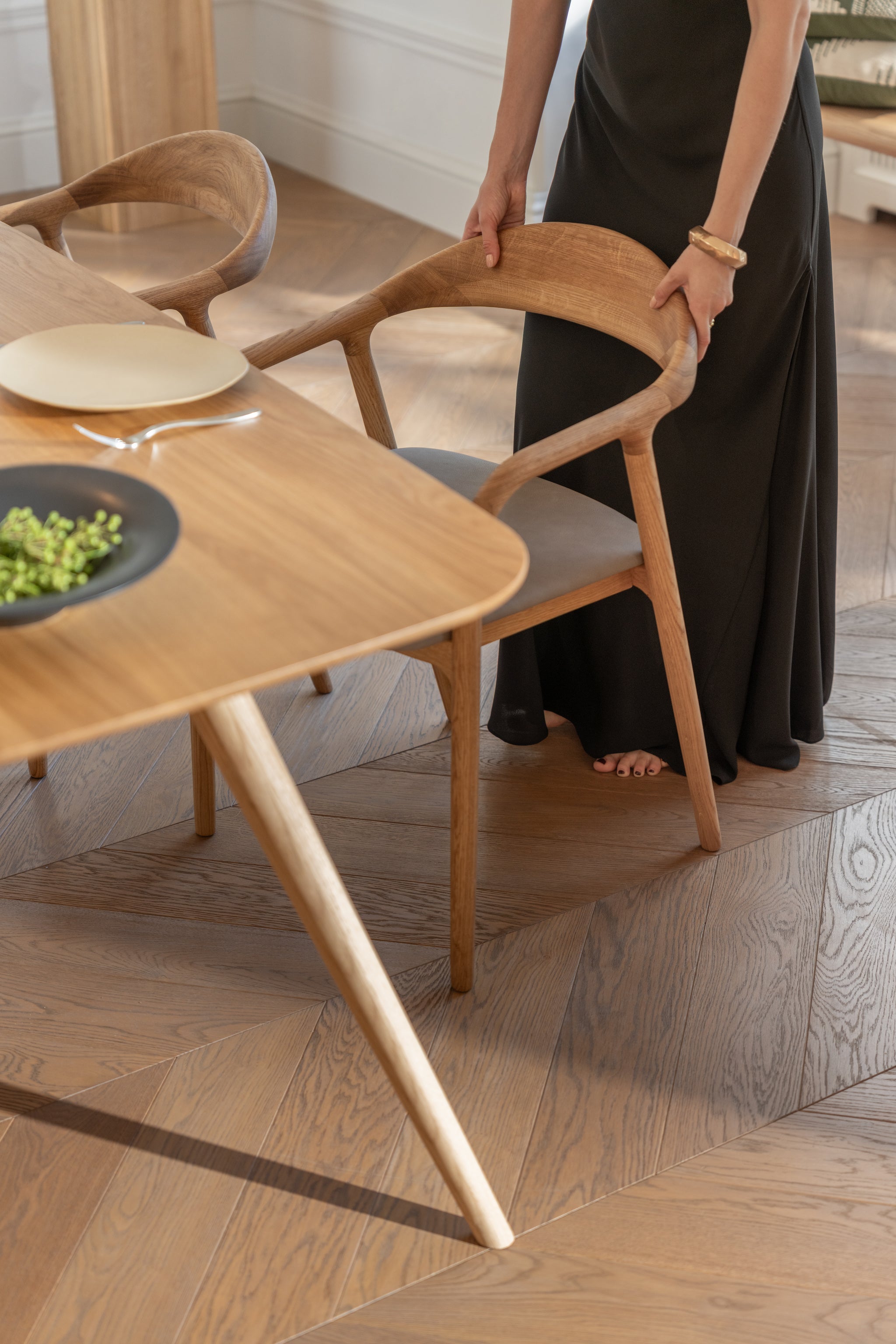 TAVI | Dining Table image 27