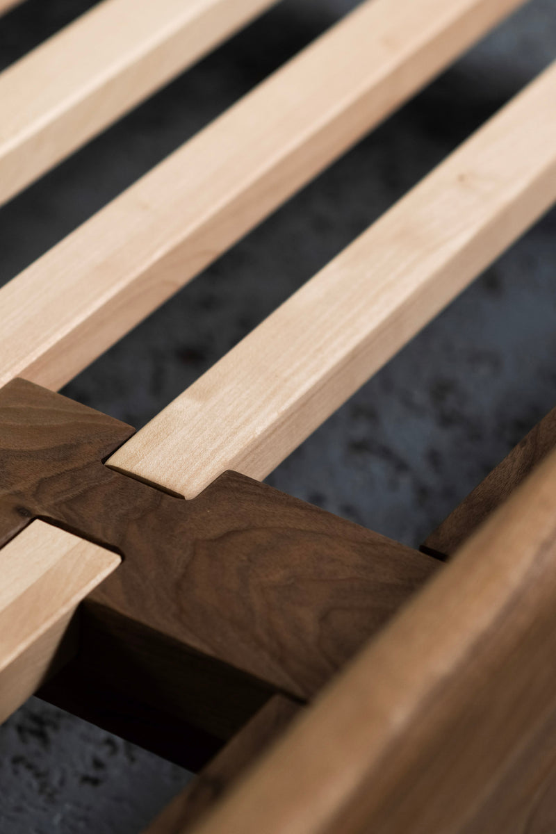 LÜNA | Bedframe