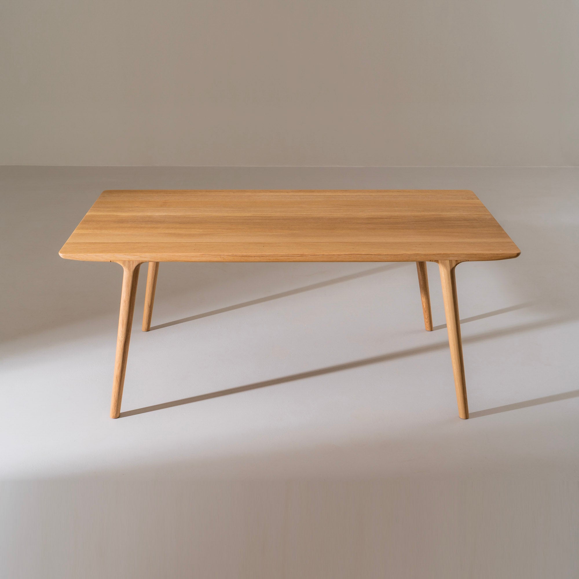 BRUNO Eettafel van eikenhout