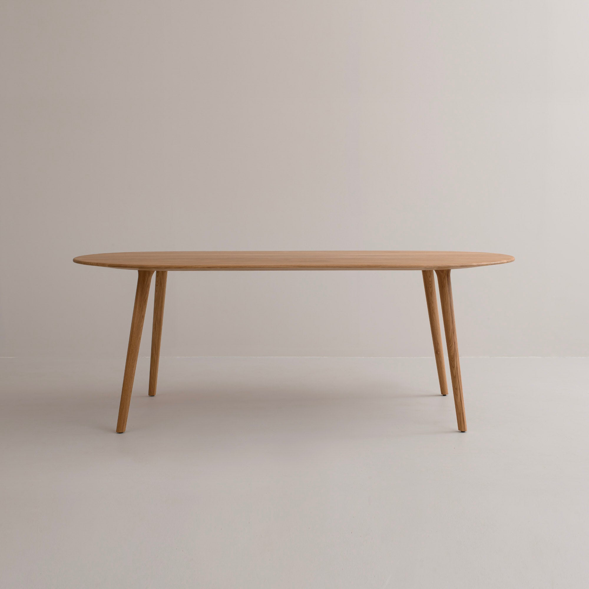 LUCIA Oval Dining Table