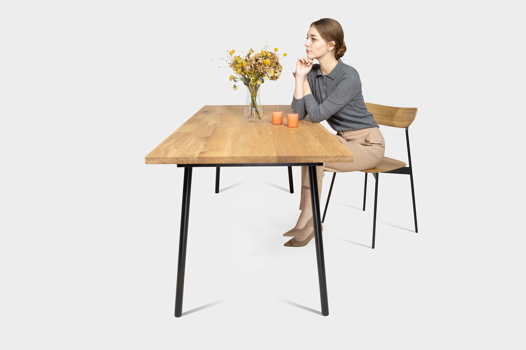 MIRA Table de salle à manger